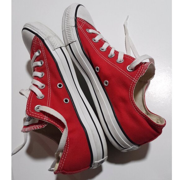 Red Low Top Unisex All Star Sneakers W10 M8 - Picture 8 of 8